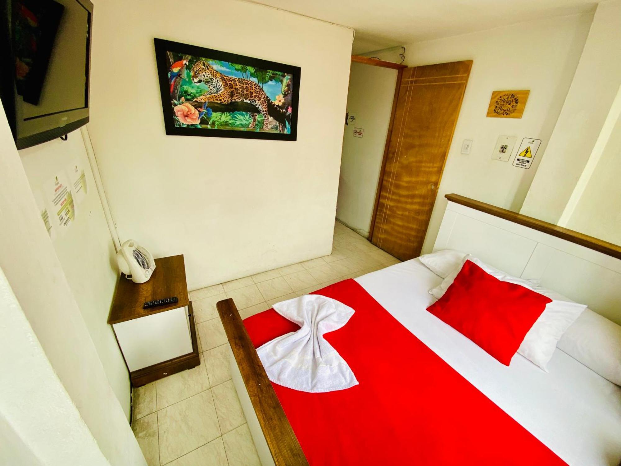 Apartment Frente Al Terminal De Q. *